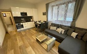 Rocky Apartment